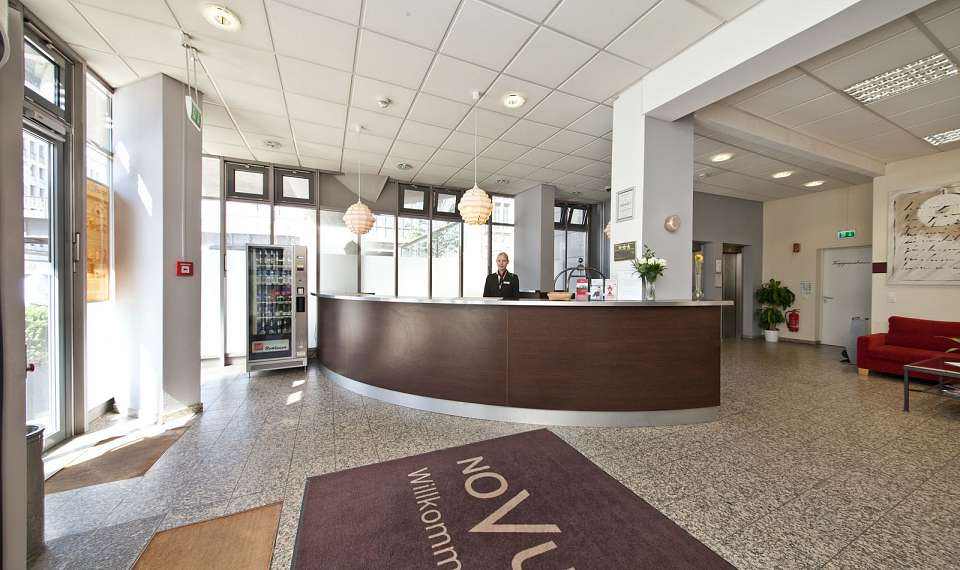 hotel city b berlin lobby