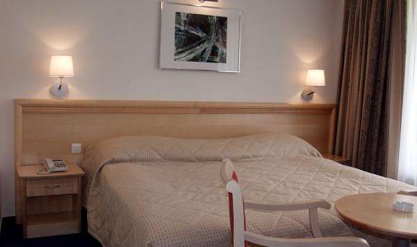 Hotel Jezero Bohinj  zakonska postelja