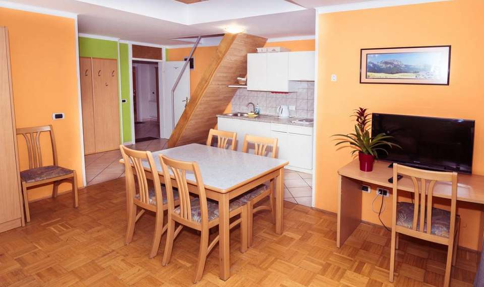 Apartmaji Skok Bovec jedilnica