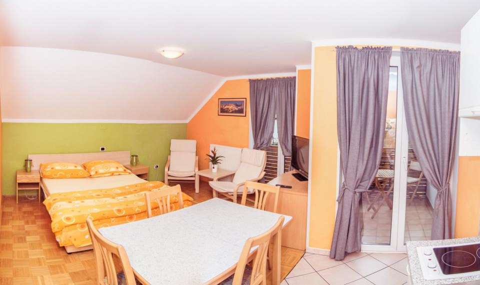 Apartmaji Skok Bovec tv