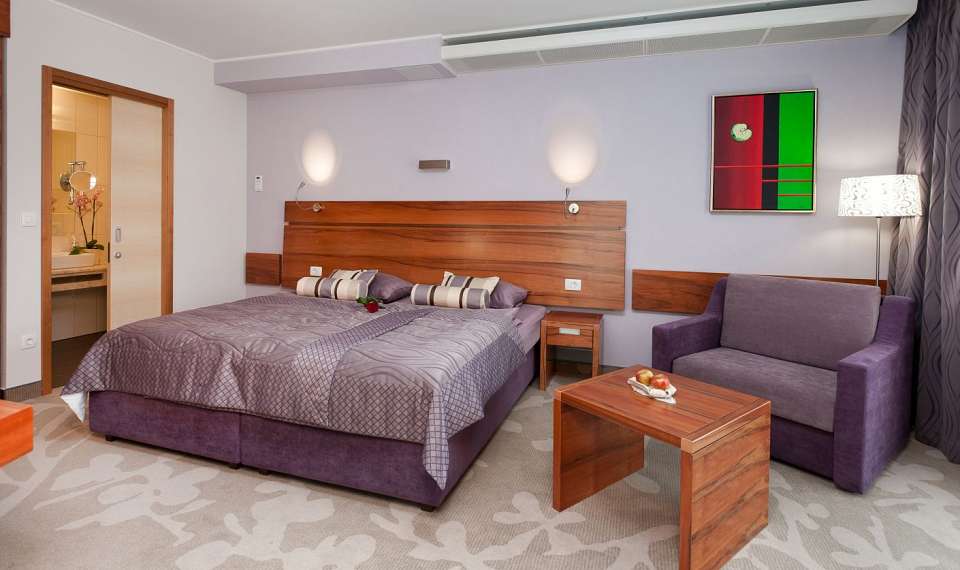 Slovenija Hotel Atrij Zreče zakonska postelja