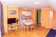 Apartmaji Skok Bovec dnevni prostor